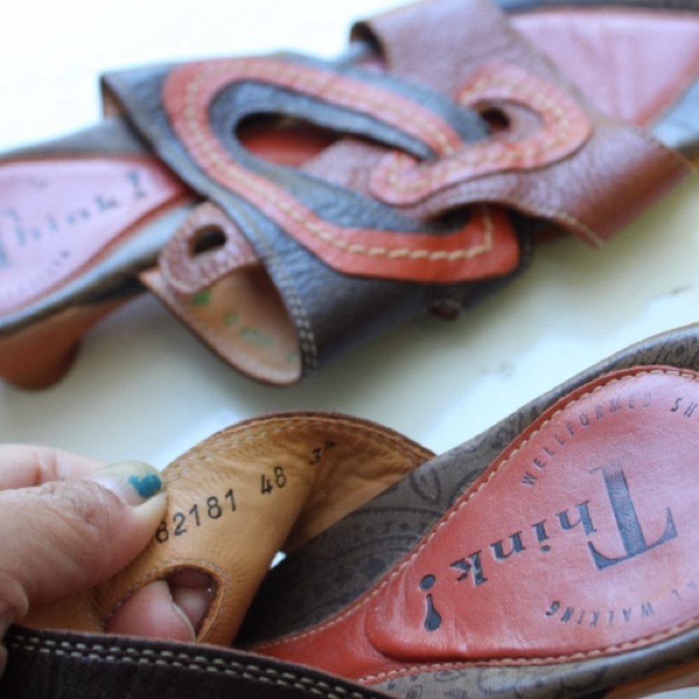 Think! Sandals - Picture 6 of 10